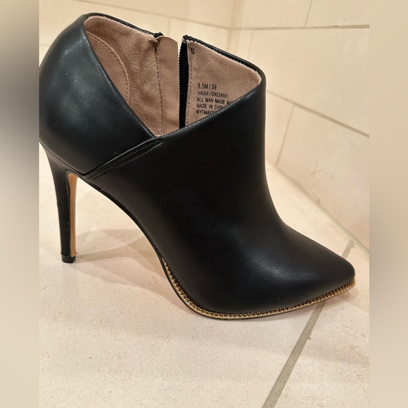 BCBGeneration booties - Picture 6 of 9